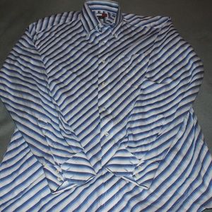 Mens Tommy Hilfger Button Front shirt size M